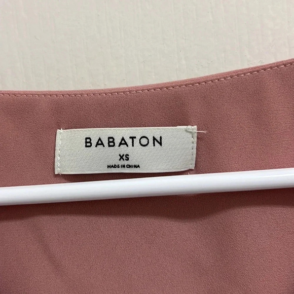 Aritzia Babaton Murphy Long Sleeve V-Neck Blouse | Size XS Dusty Pink - Picture 3 of 7